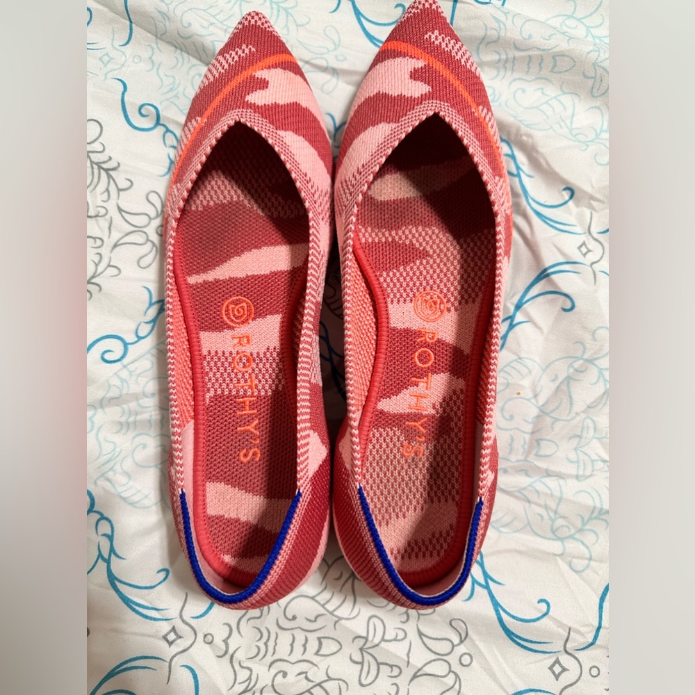 Rothy’s store exclusive peach camo